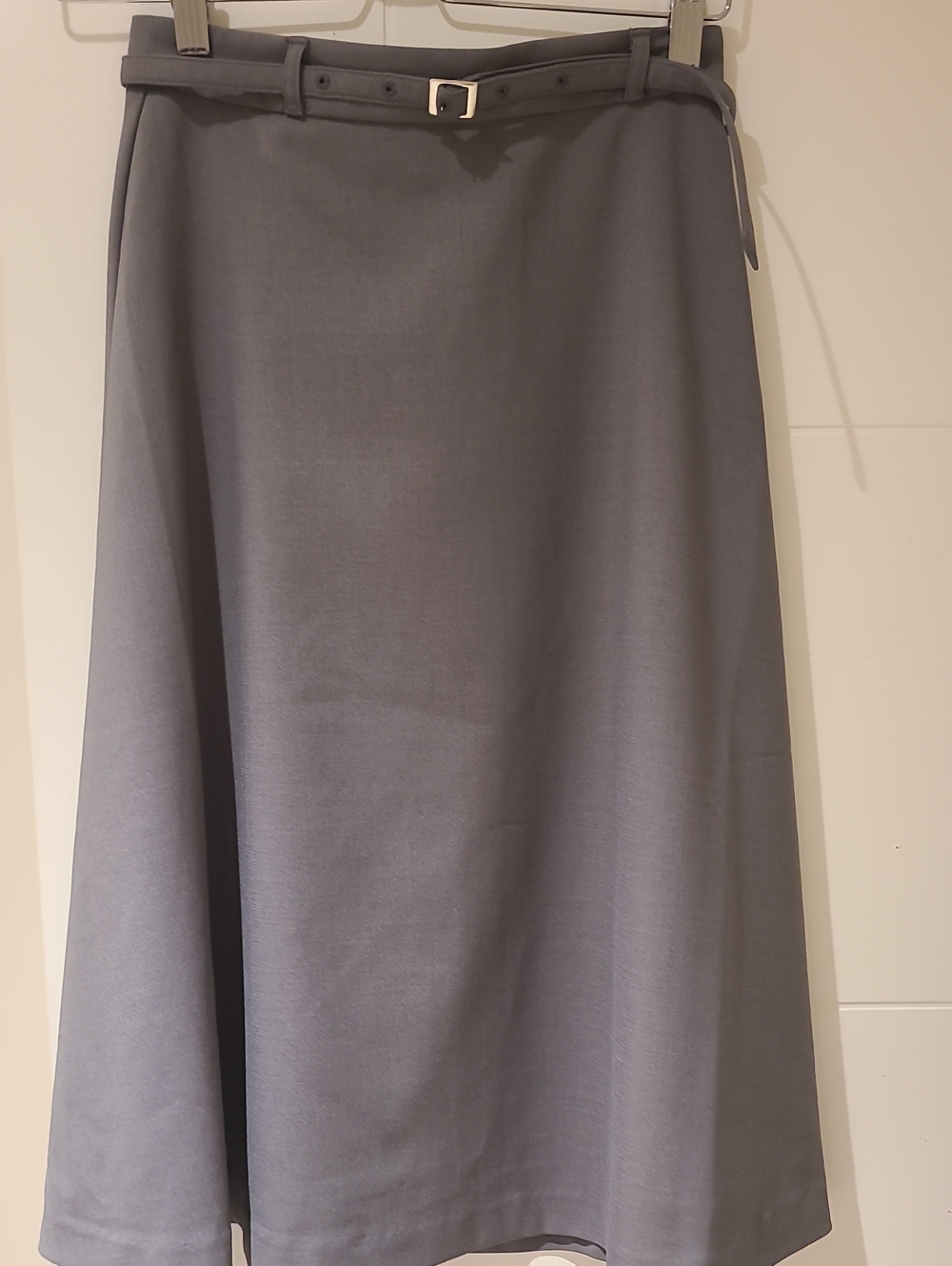 Classic A-Line Midi Skirt with Belt - Gray
